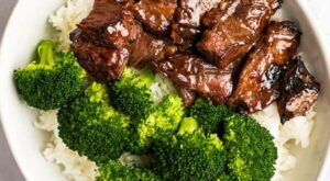 This easy 20-minute Beef Teriyaki recipe can be made with store-bought or homemade teriyaki sauce and is perfect for quick weekni… | Beef, Teriyaki, Teriyaki recipe