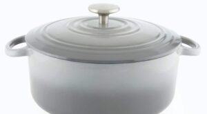 Chantal 5 qt. Round Enameled Cast Iron Dutch Oven in Fade Grey with Lid TC32-260 FG – The Home Depot