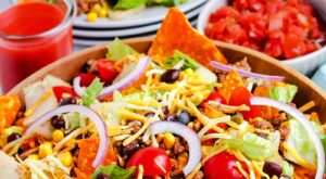 Dorito Taco Salad With Catalina Dressing – Easy Budget Recipes