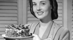 7 Desserts From The 1950s We
