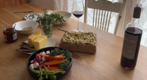 A Simple Winter Butter Board Recipe to Feed a Crowd – drinkavaline.com