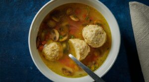 Vegetable Broth With Lemon- and Thyme-Scented Matzoh Balls – The Washington Post