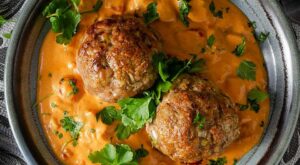 30-Minute Chicken Curry Meatballs Recipe: The Most Flavorful … – 30Seconds.com