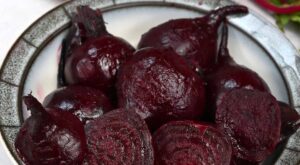 How to Roast Beets in the Oven (Whole Roasted Beets) – Alphafoodie