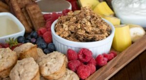 Easy Breakfast Charcuterie Board – Simply Scrumptious – Simply Scrumptious Eats