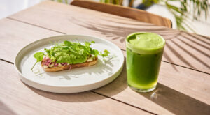 Adding This Type of Alt Milk to Spinach Smoothies Can Dial Up the Drink’s Anti-Inflammatory Factor Significantly, Says an RD – Well+Good