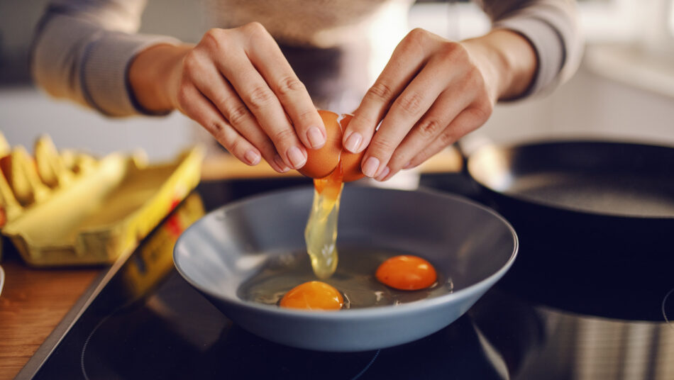 13 TikTok Egg Hacks That’ll Change The Way You Do Breakfast – Mashed