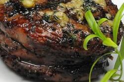 Sirloin Steak with Garlic Butter….yum | Recipes, Beef recipes, Meat recipes