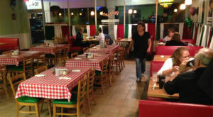 60-year-old Overland Park Italian eatery Steve’s Villa Capri shutters