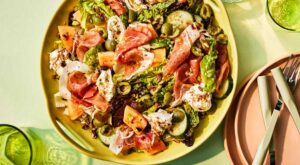 15 Summer Salad Ideas For When It’s Too Hot to Cook