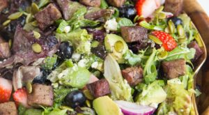 Steak Salad with Berries, Avocado and Goddess Dressing