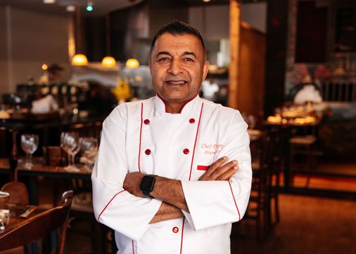 Shingara ‘Peppino’ Singh cooks Indian and Italian food in Sudbury and Waltham, seven days a week – The Boston Globe
