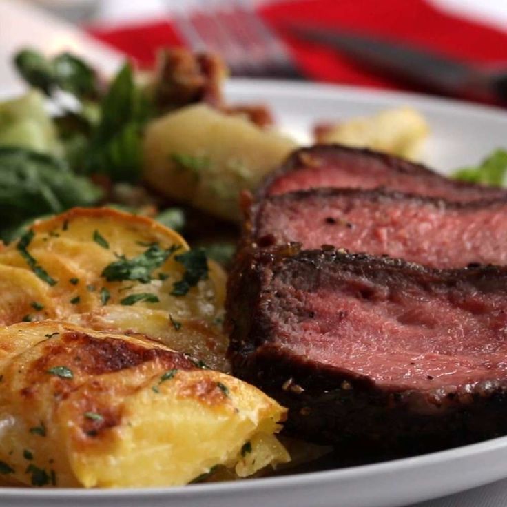 4 Romantic Dinner Ideas For Date Night | Steak dinners for two, Steak dinner, Recipes