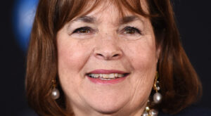 Ina Garten Says Serving Trays Are Essential For Outdoor Parties – Tasting Table