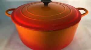 Vintage 1960’s Enameled Cast Iron Flame Orange Le Creuset 5.5 Qt. Dutch Oven-Made in France-Two Toned Orange-Original Le Creuset-Seasoned | Enameled cast iron, Le creuset dutch oven, Creuset