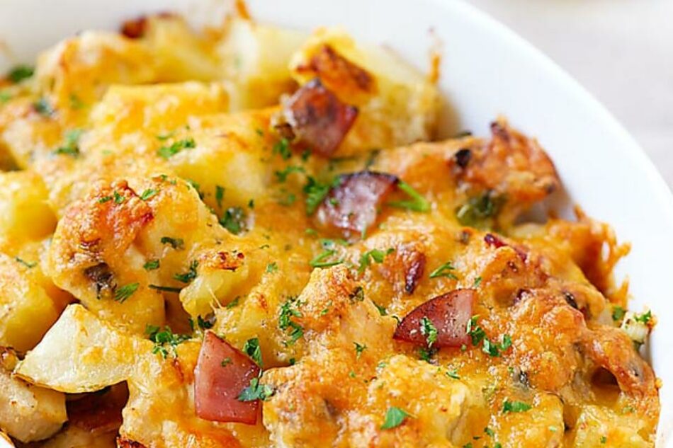 6-Ingredient Amish Cheesy Bacon & Potato Casserole Recipe Is Comfort Food In No Time | Amish Recipes | 30Seconds Food