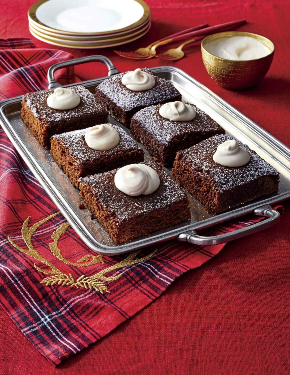 Christmas Desserts That’ll Feed a Crowd