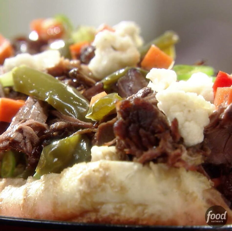 How to Make Jeff’s Chicago Italian Beef | Jeff Mauro makes a Chicago Italian Beef Sandwich, pot roast-style.

See Jeff on #TheKitchen > Saturdays at 11a|10c

Save the recipe:… | By Food Network | Facebook