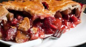 52 Must-Try Rhubarb Recipes for Dessert, Dinner & Drinks