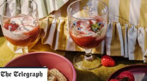 Strawberry dipping fool with shortbread fingers and strawberries recipe
