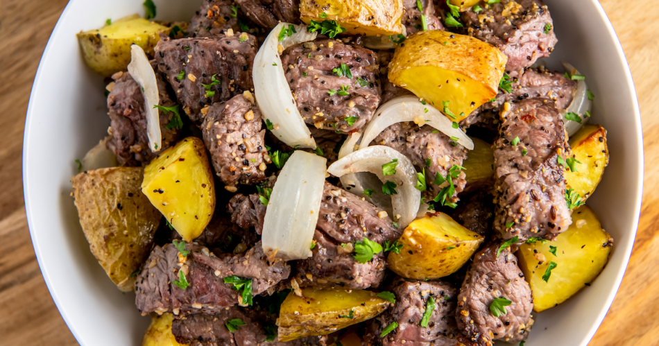 Juicy Air Fryer Steak Bites with Potatoes – Easy Steak Dinner Recipe!