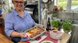 Bayside Historical Society hosts TV chef, best-selling author Lidia Bastianich – QNS.com