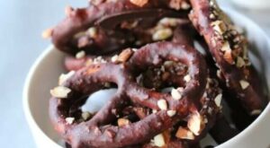 Non-Dairy & Gluten Free Chocolate Covered Pretzels Story – The Soccer Mom Blog