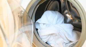 Are You Washing Your Bath Towels Often Enough? We Asked An Expert