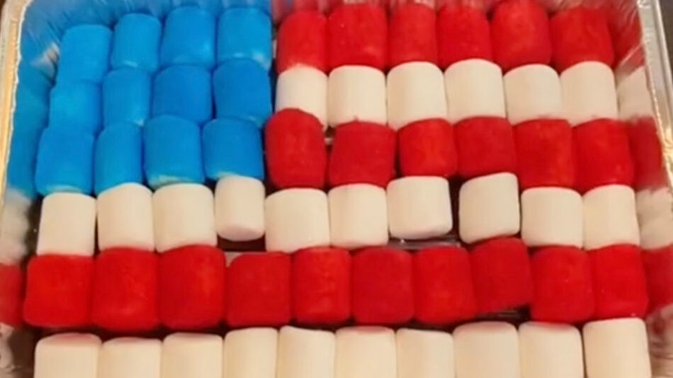 My Fourth of July dessert recipe only needs 4 ingredients – it’s so easy to make
