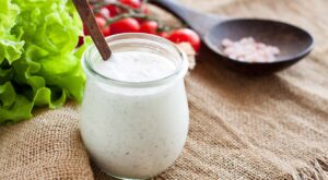 This Creamy and Delicious Salad Dressing Only Uses 2 Pantry Staple Ingredients – Yahoo Life