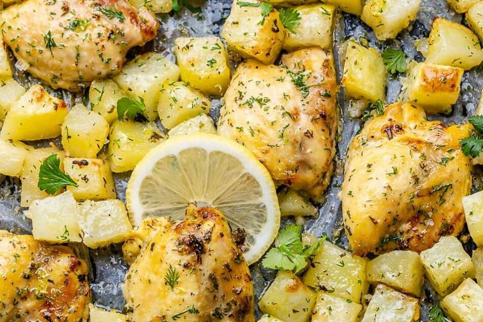 Garlic & Herb Chicken & Potatoes Bake Recipe Is Healthy, Clean … – 30Seconds.com