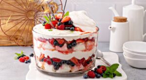 25 Easy Angel Food Cake Desserts – Insanely Good – Insanely Good Recipes
