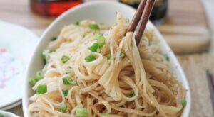Longevity Noodles for Chinese New Year | Recipe | Longevity noodles, Chinese new year food, New year’s food – B R Pinterest
