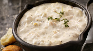 The Chef-Approved Method To Easily Elevate Canned Clam Chowder – Daily Meal