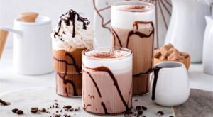 What Really Differentiates Frozen Hot Chocolate From Chocolate Milkshakes? – Daily Meal