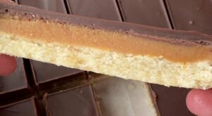 healthy-peanut-butter-twix-bars-(gluten-free!)-|-ambitious-kitchen-[video]-|-recipe-[video]-in-2023-|-vegan-desserts,-healthy-sweets-recipes,-baking-recipes