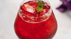 Make This Drink: The Don Alfonso Berry Smash