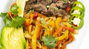 Instant Pot Steak Fajitas Recipe | Wholesome Yum | Easy healthy recipes. 10 ingredients or less.