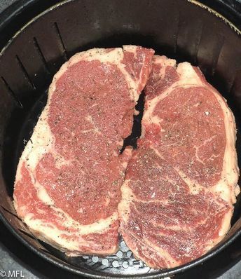 Perfect Air Fryer Steak with Garlic Herb Butter. Create the perfect steak in your air… | Air fryer recipes healthy, Air fryer recipes easy, Air fryer dinner recipes