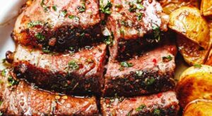 Garlic Herb Butter Steak in Oven | Fillet steak recipes, Round steak recipes, Steak dinner recipes