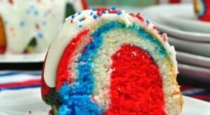 Easy Fourth Of July Dessert Recipes (Red, White and Blue!) For a Sweet Celebration