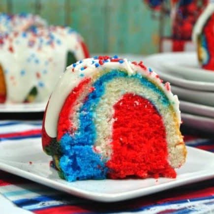 Easy Fourth Of July Dessert Recipes (Red, White and Blue!) For a Sweet Celebration