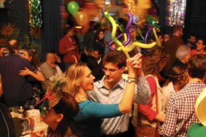 Fat Tuesday: Here’s where you’ll find the Hurricanes, cajun vittles and Mardi Gras parties