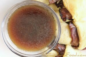 Easy AU JUS Without Pan Drippings – Mama Loves Food