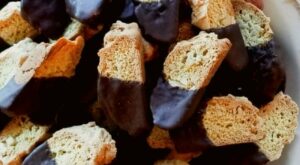 Classic Italian Almond Biscotti: Learn How to Make Authentic Biscotti! – Simple Italian Cooking