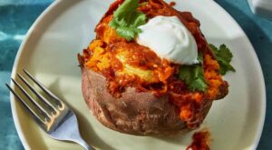 3-Ingredient Chicken Tikka Masala Sweet Potatoes