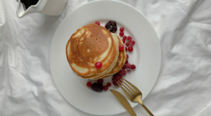 Eight minutes and one air fryer to make a whole stack of pancakes without mess, here