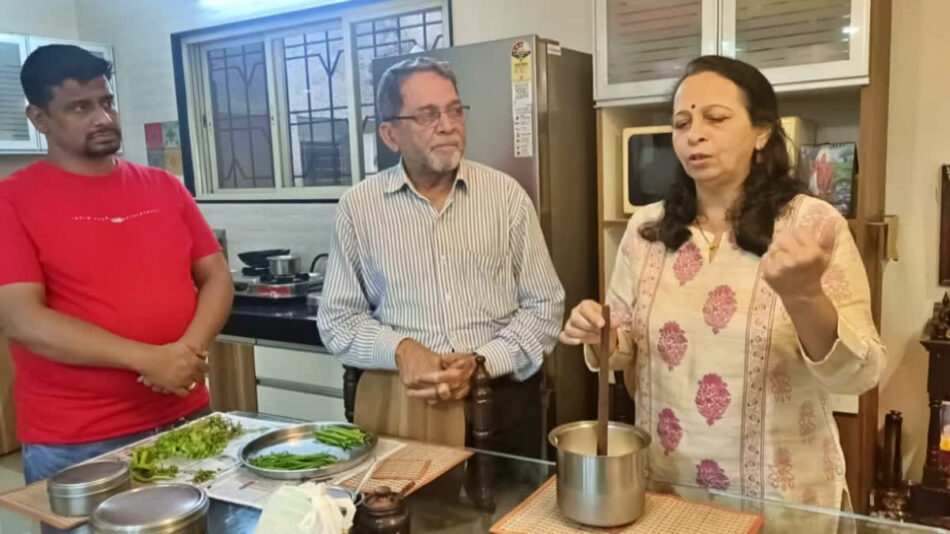 From kneading dough to shaping rotis, meet the Pune woman who teaches men how to cook in 4 days
