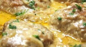 Georgia’s Smothered Chicken: Comfort Food at Its Finest | Zulie Journey | NewsBreak Original