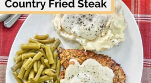 Cracker Barrel Country Fried Steak – CopyKat Recipes | Recipe | Country fried steak, Copykat recipes, Chicken fried steak recipe